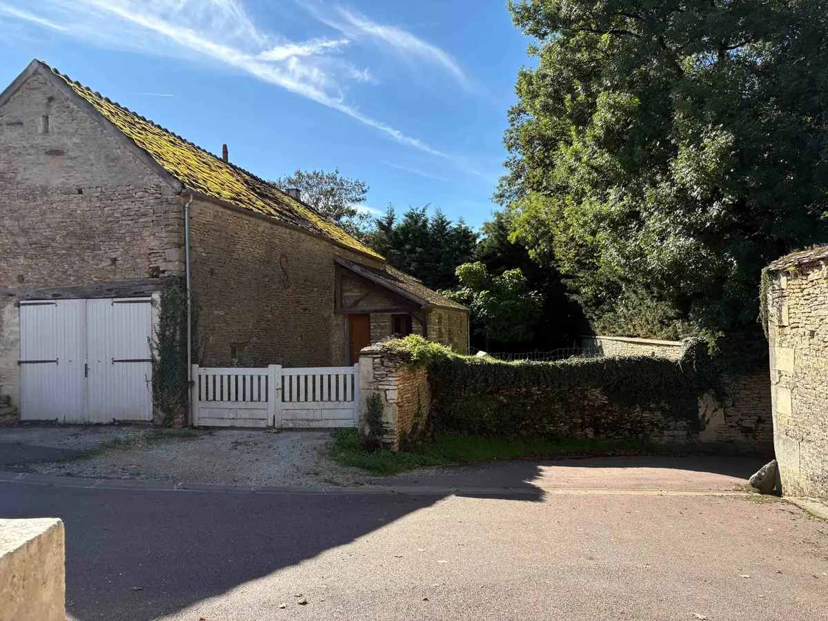Gardien jardinier dans une résidence privée ouverte au public, photo 5